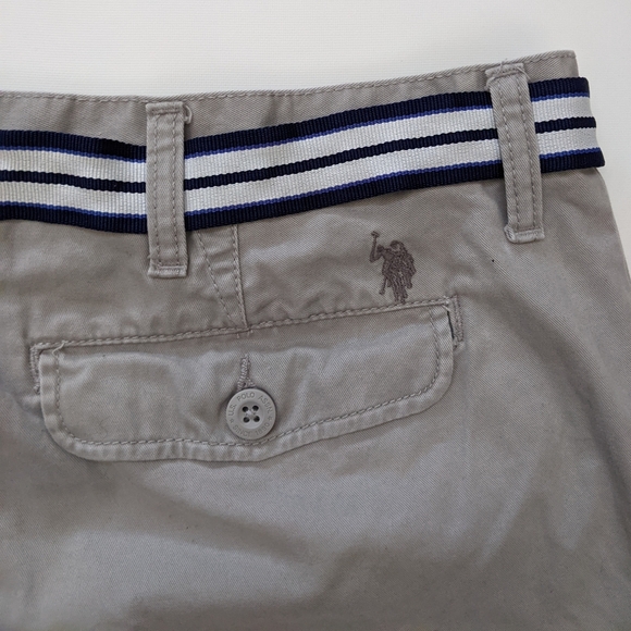 US Polo Assn belt flat front chambray shorts, men's size 40 - Picture 3 of 5